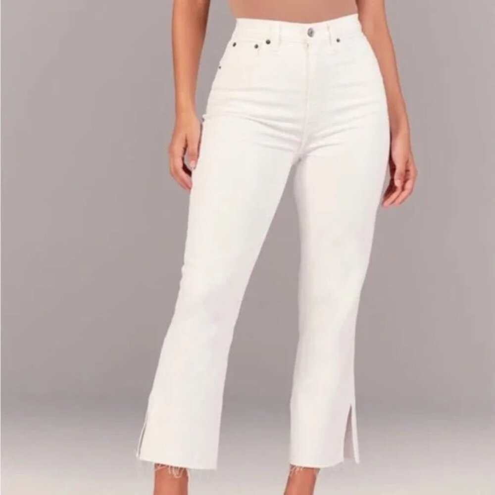 Abercrombie & Fitch High Rise Ankle Flare White Jeans Size 25 / 0 SHORT